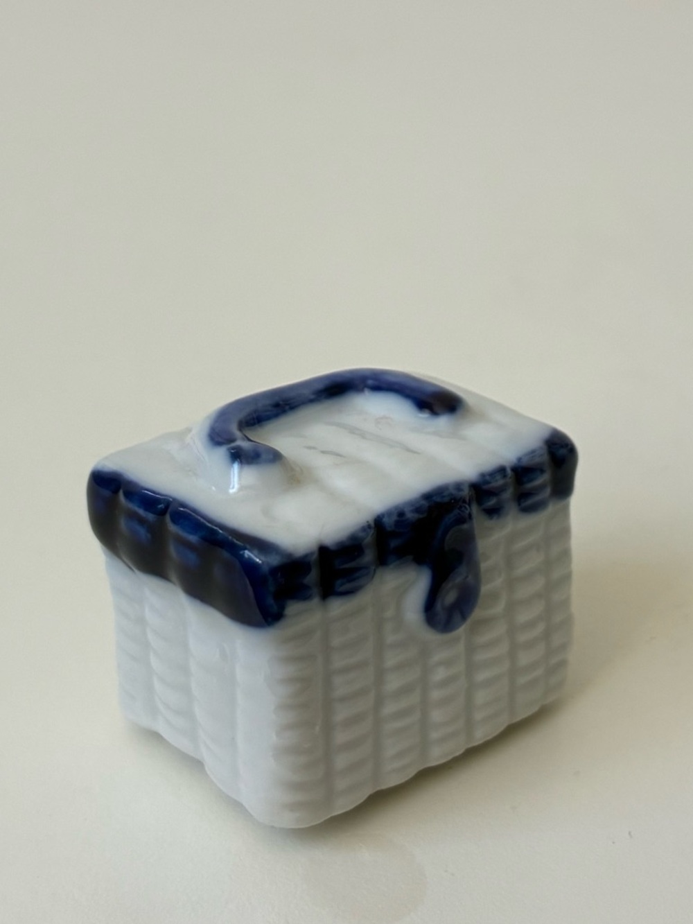 Vintage Mini Basket Blue White Ceramic Trinket Box miniature delft style figure